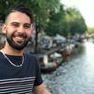 Osama  zoekt een Studio / Appartement / Huurwoning in Rotterdam
