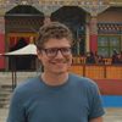 Jules  is looking for an Apartment / Rental Property / HouseBoat in Rotterdam