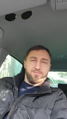 Yurii zoekt een Appartement in Rotterdam