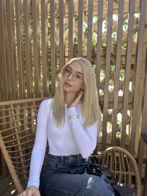 Marta  zoekt een Kamer / Studio / Appartement / Huurwoning in Rotterdam