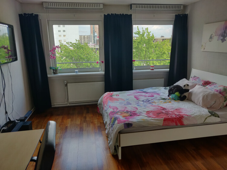 Dit is de beschikbare kamer. Ramen kunnen open