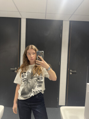 Anna  zoekt een Kamer / Studio in Rotterdam