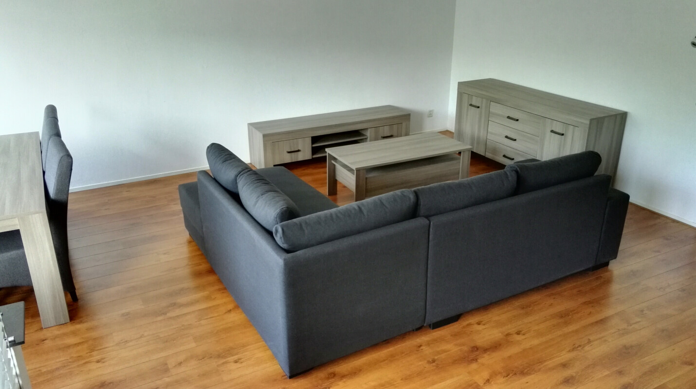 Zithoek in woonkamer / seating area in living room